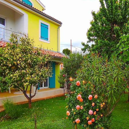 Apartman Mendula Premantura Buitenkant foto